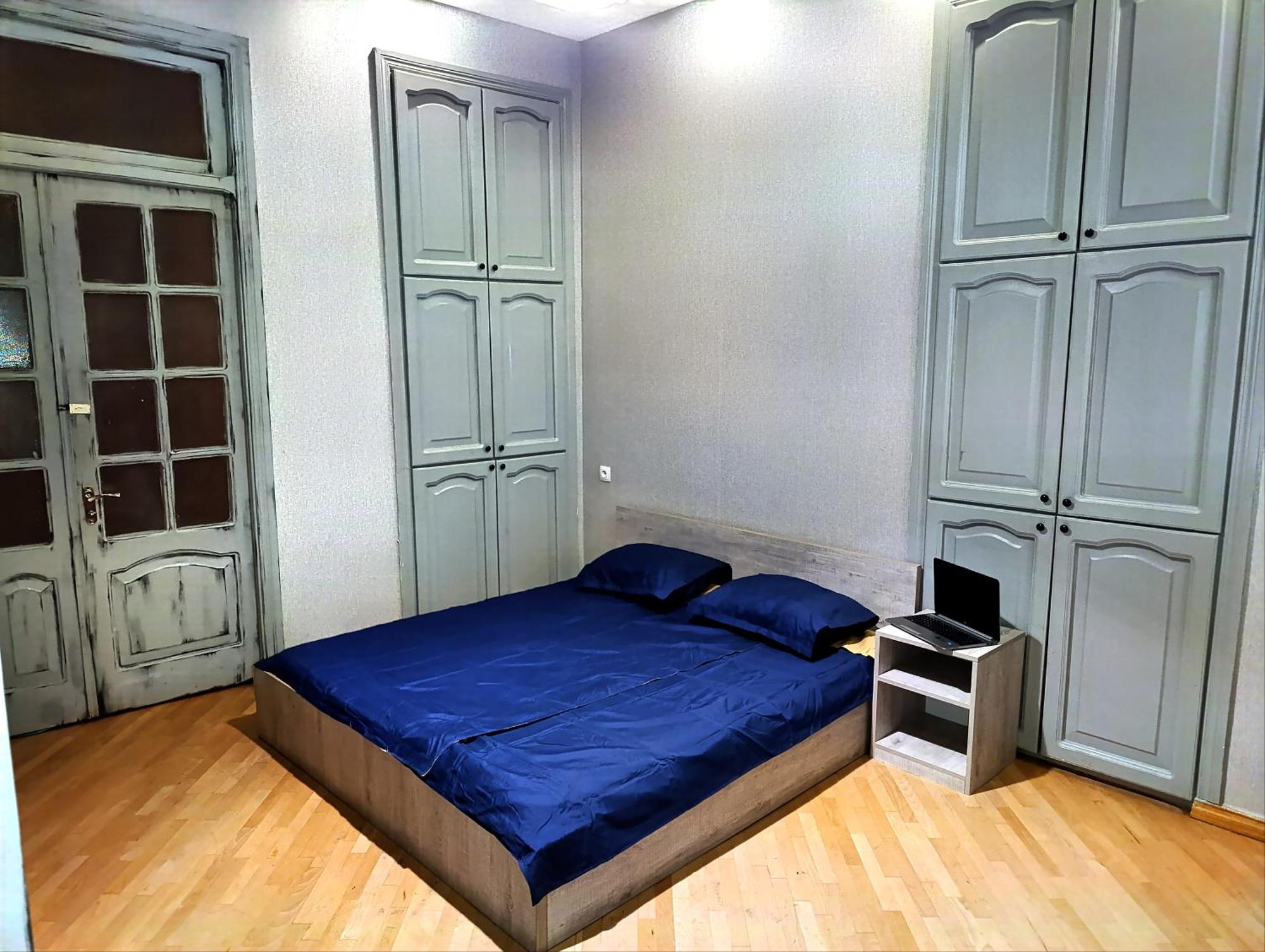 J Square Hostel Tiflis Exterior foto