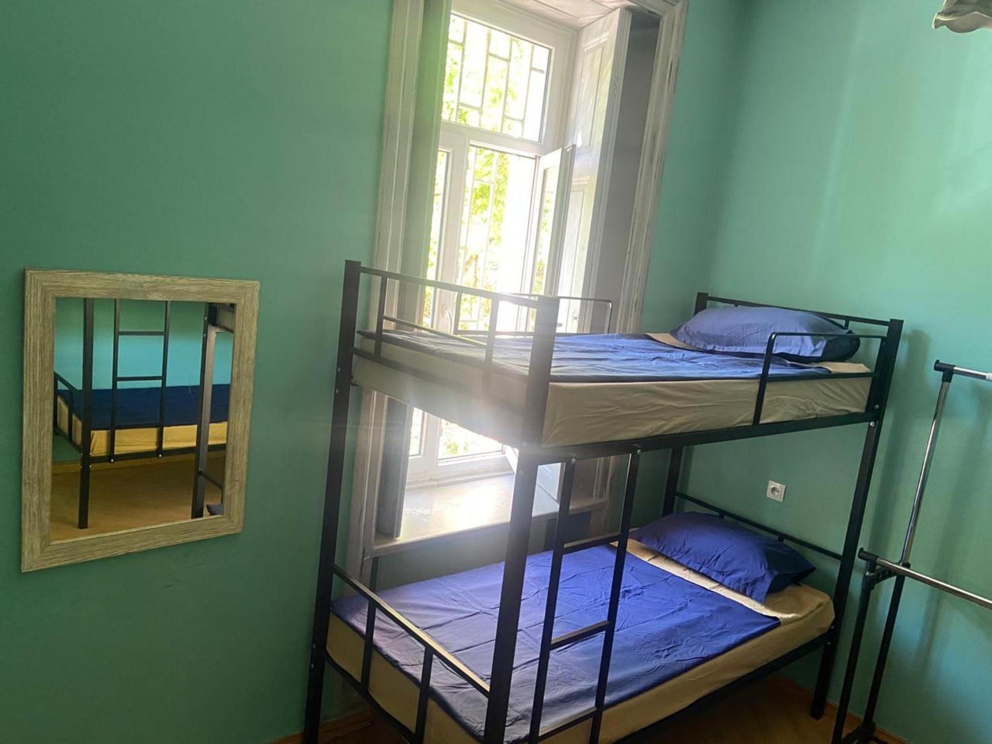 J Square Hostel Tiflis Exterior foto