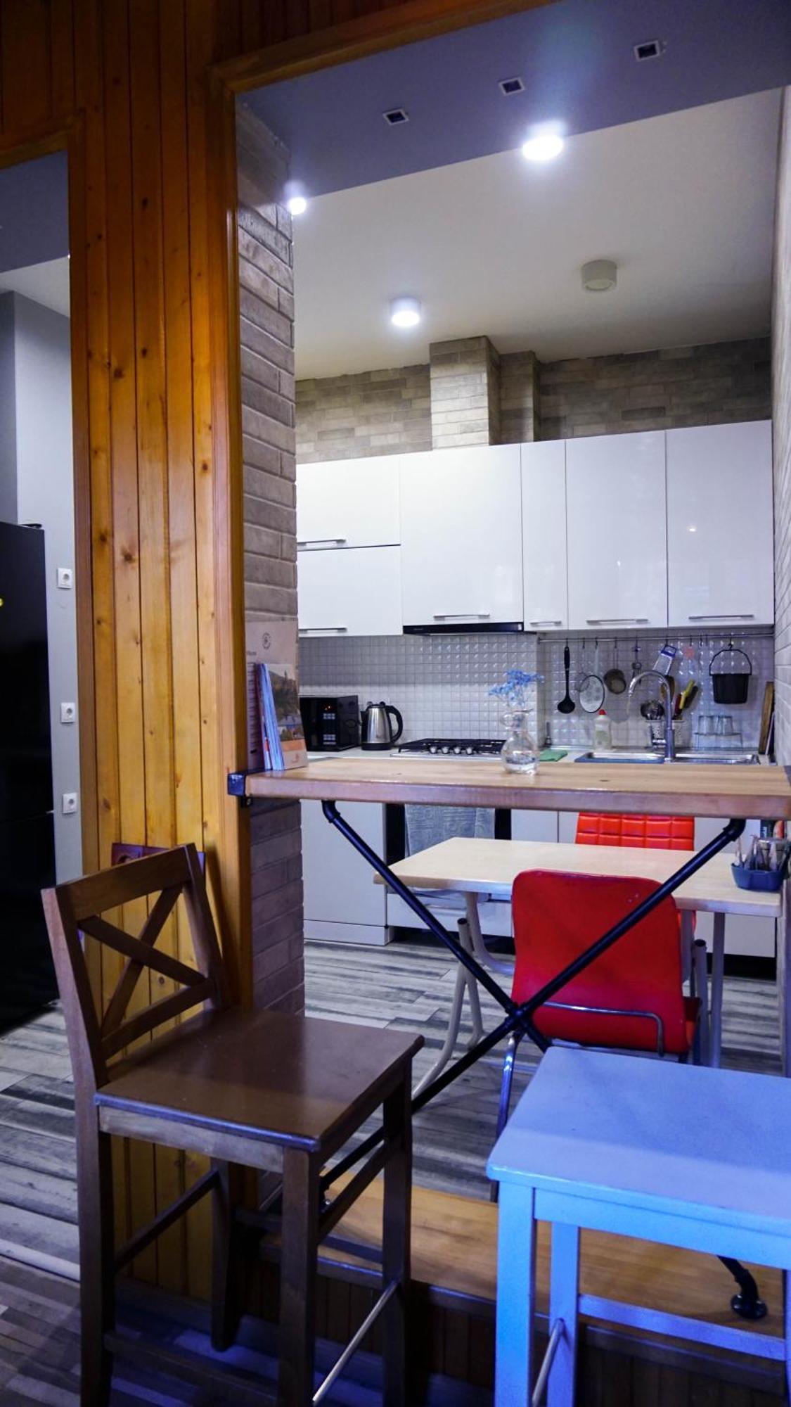 J Square Hostel Tiflis Exterior foto